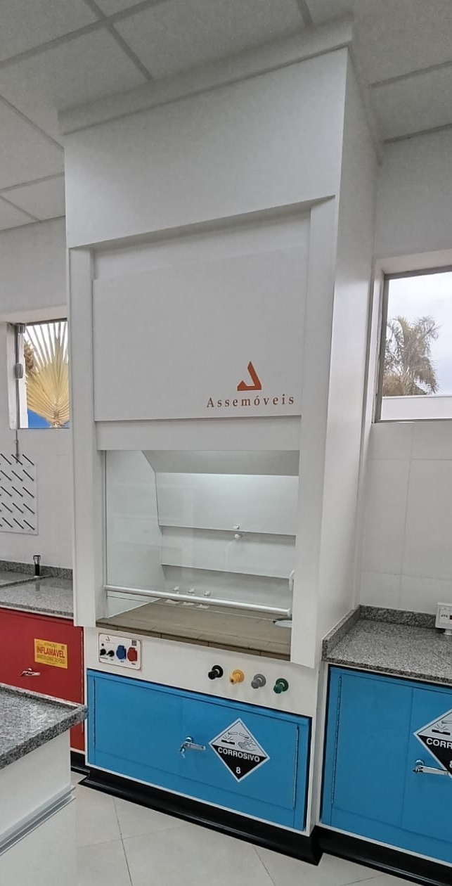 Capelas de exaustão para laboratório - Assemóveis